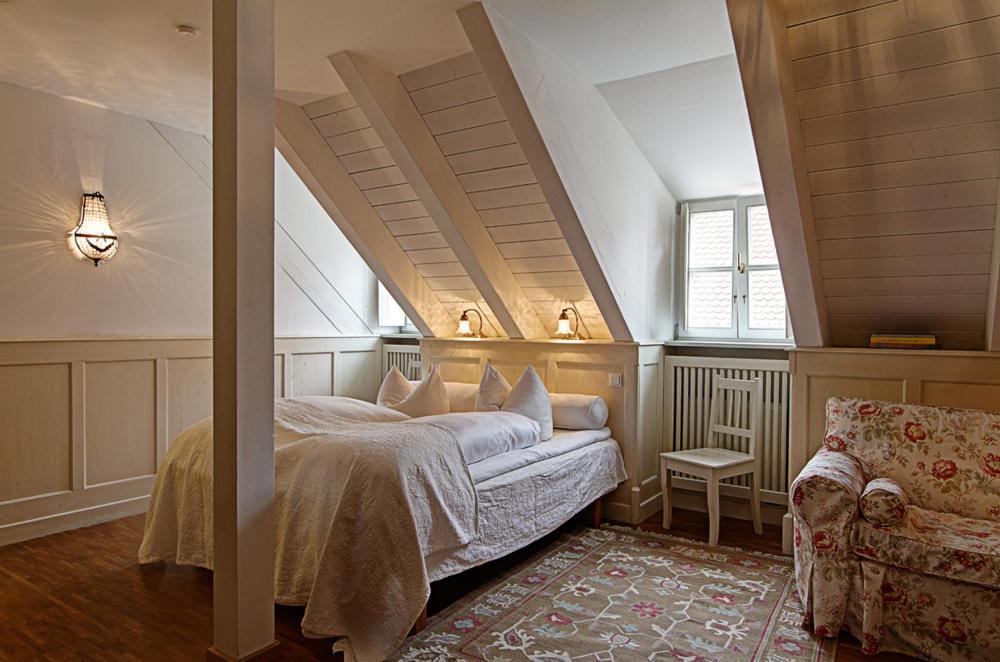 Hotel Orphee - Grosses Haus Регенсбург Экстерьер фото